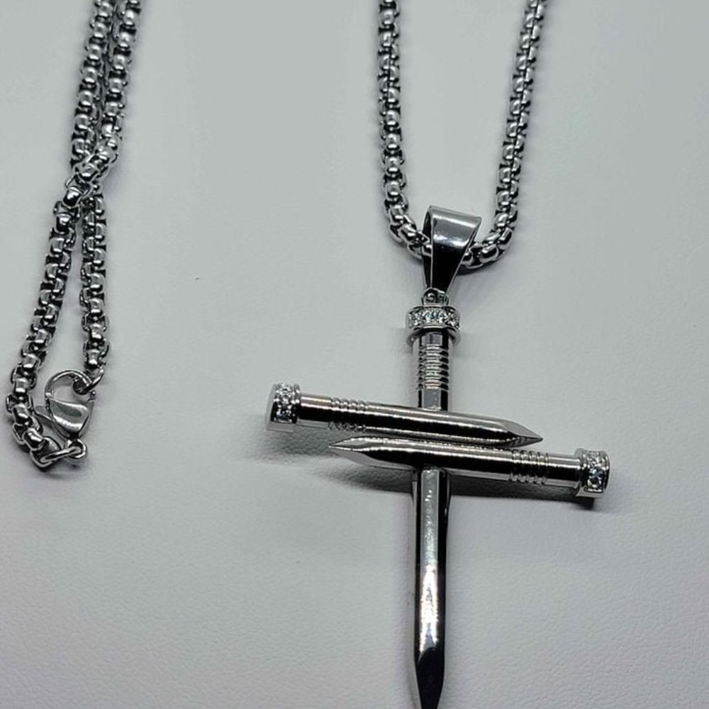 Brand New Stainless Steel Nail Cross with chain - Picture 4 of 6